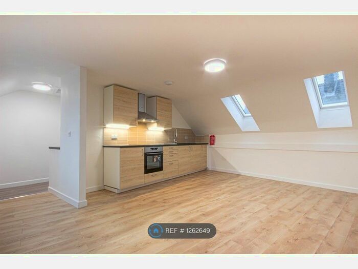 2 Bedroom Flat To Rent In Newbiggin Lane, Newcastle Upon Tyne NE5