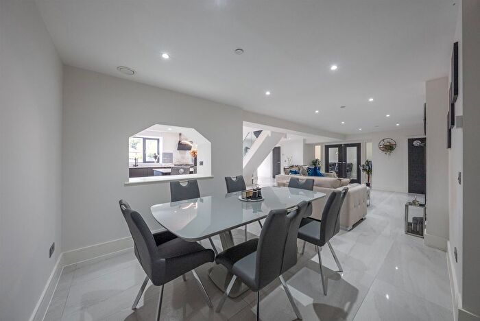 5 Bedroom Detached House For Sale In Risca Road, Rogerstone, Newport, Caerphilly, NP10