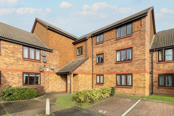 1 Bedroom Flat To Rent In Kipling Drive, Wimbledon, SW19