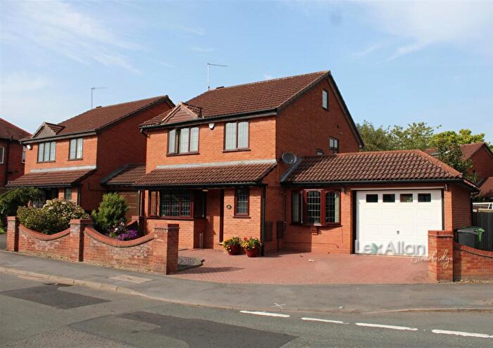 4 Bedroom Detached House For Sale In Bowling Green Road, Stourbridge, DY8