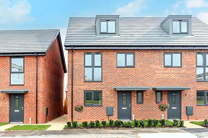 4 Bedroom Semi Detached House To Rent In Roundhouse Way, Wellingborough, NN8