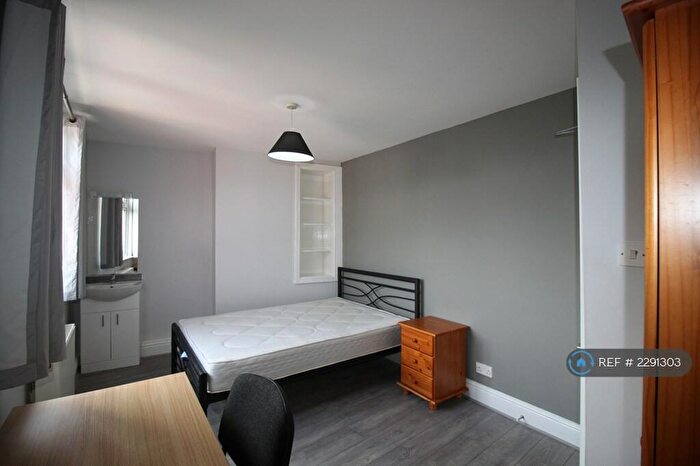 8 Bedroom Terraced House To Rent In Livingstone Road, Southampton, SO14