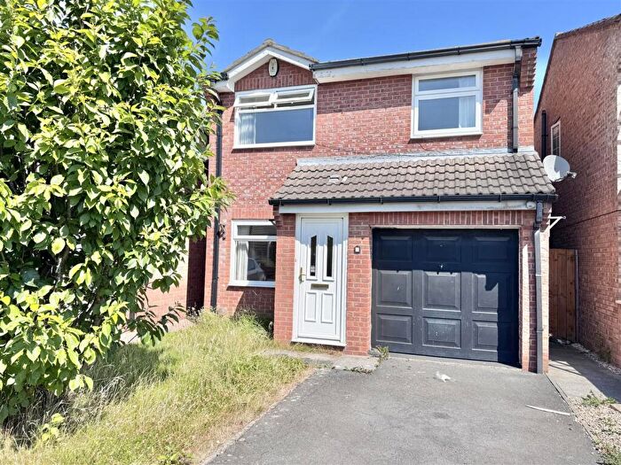 3 Bedroom Detached House To Rent In Smithfield Road, Darlington, DL1