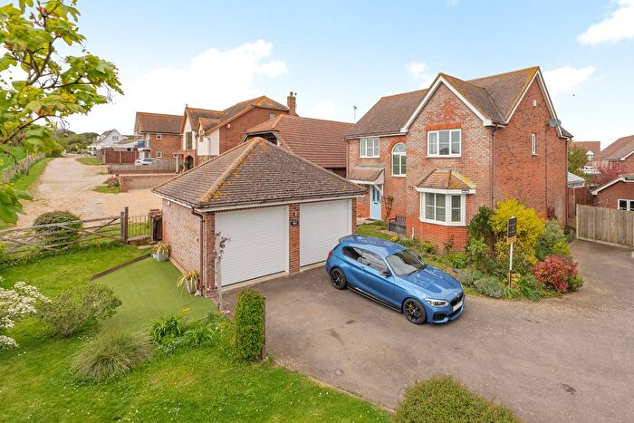 4 Bedroom Detached House For Sale In Blackberry Way, Whitstable, CT5