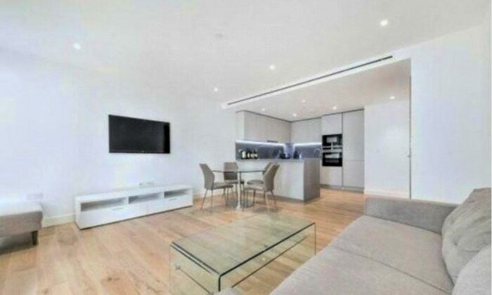 2 Bedroom Flat To Rent In Admiralty House, Vaughan Way, London, E1W