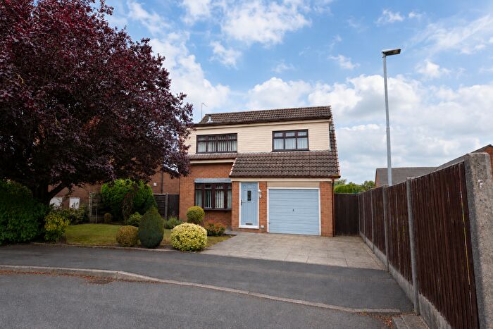 4 Bedroom Detached House For Sale In Tanhouse Avenue, Astley, M29