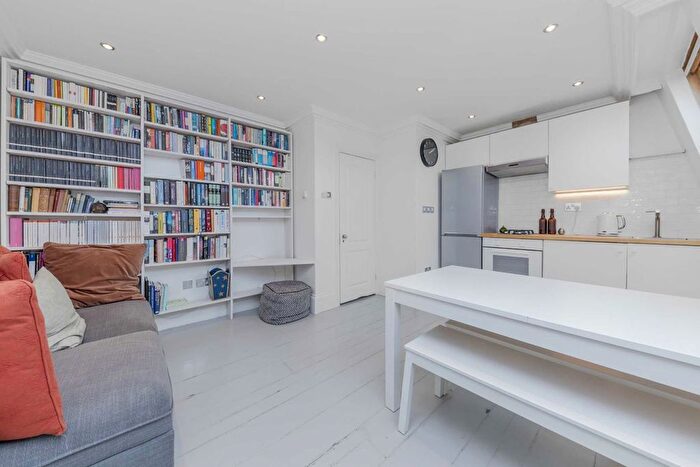 1 Bedroom Flat To Rent In Holloway Road, London, N19
