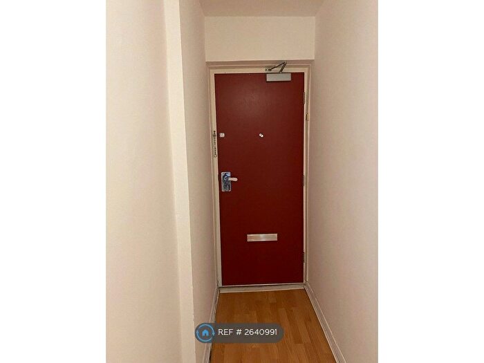 4 Bedroom Flat To Rent In Woodville House, London, SE1