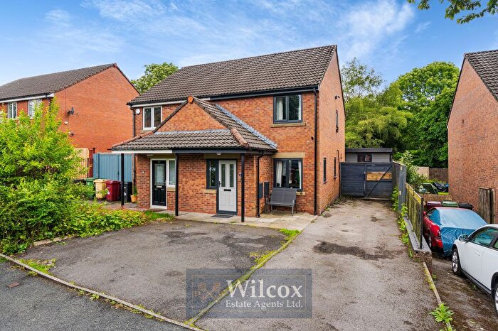 2 Bedroom Semi-detached House For Sale In Raikes Road, Bolton, BL3