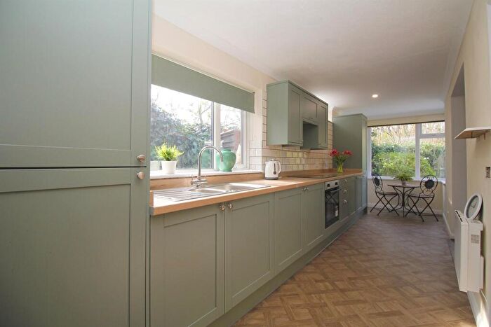 4 Bedroom Detached House To Rent In Cropston Avenue, Loughborough, LE11