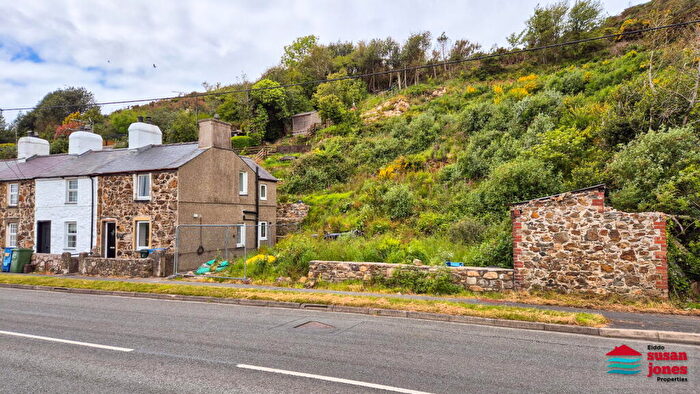2 Bedroom Terraced House For Sale In Lon Abererch Road, Pwllheli, LL53