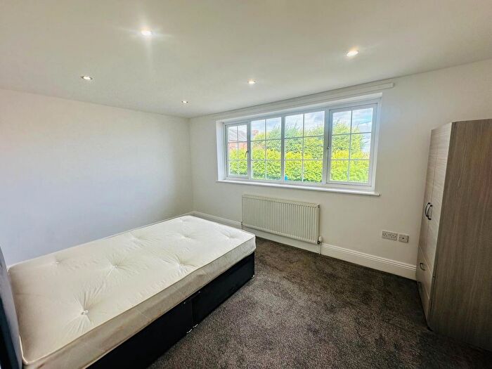 5 Bedroom Semi-Detached House To Rent In West Avenue, Westerhope, NE5
