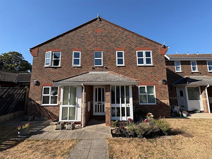 1 Bedroom Flat To Rent In Barham Court, Gorleston, NR31