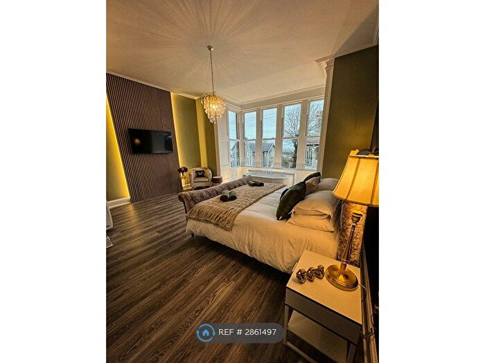 3 Bedroom Flat To Rent In Victoria Park, Weston-Super-Mare, BS23