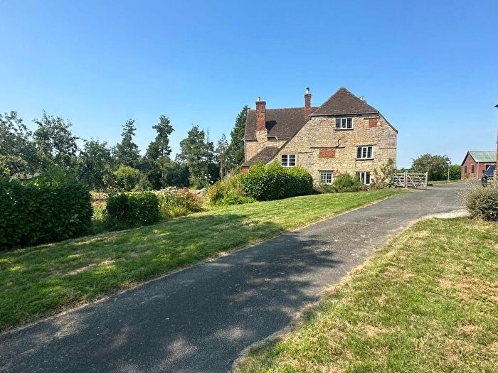 4 Bedroom Detached House To Rent In Chicheley, Newport Pagnell, Buckinghamshire, MK16