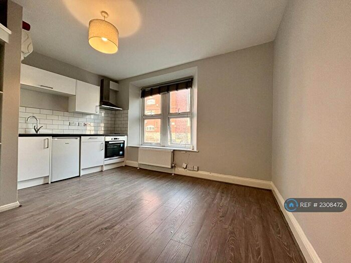 Studio To Rent In Church Road, St. George, Bristol, BS5