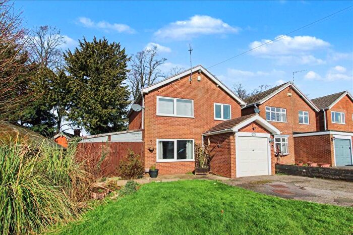 3 Bedroom Detached House For Sale In Mundys Drive, Heanor, DE75