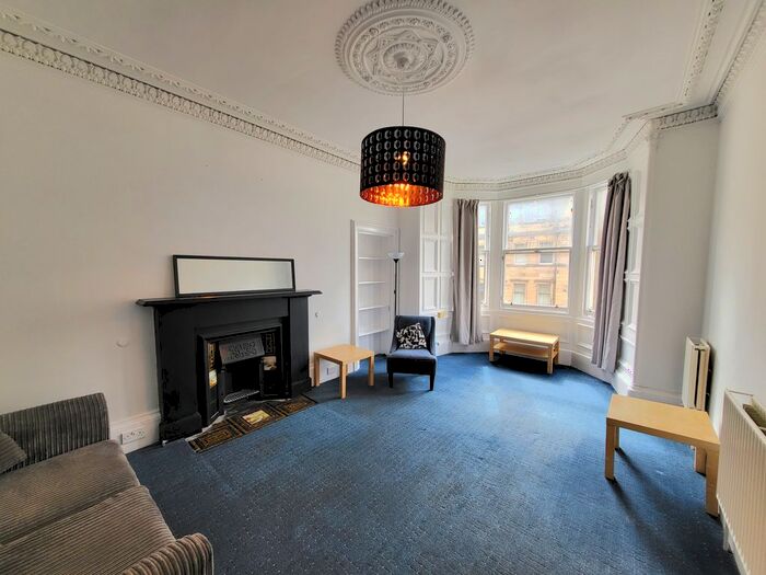 2 Bedroom Flat To Rent In Bruntsfield Place, Edinburgh, EH10