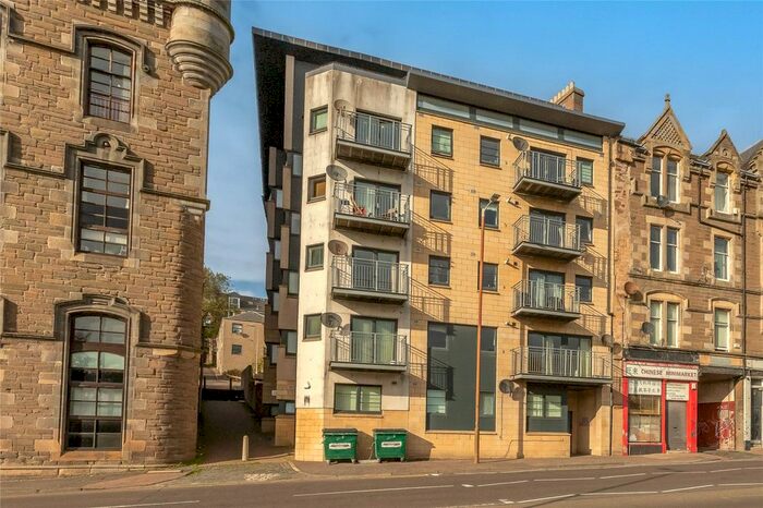 3 Bedroom Flat To Rent In B Victoria Road, Dundee, Angus, DD1