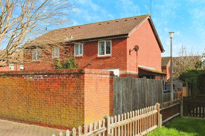 1 Bedroom Terraced House For Sale In Bates Close, George Green, SL3