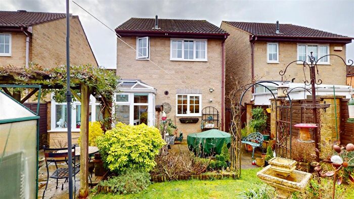 3 Bedroom Detached House For Sale In St. Pauls Place, Midsomer Norton, Radstock, BA3