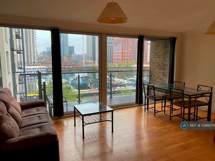3 Bedroom Flat To Rent In Boardwalk Place, London, E14