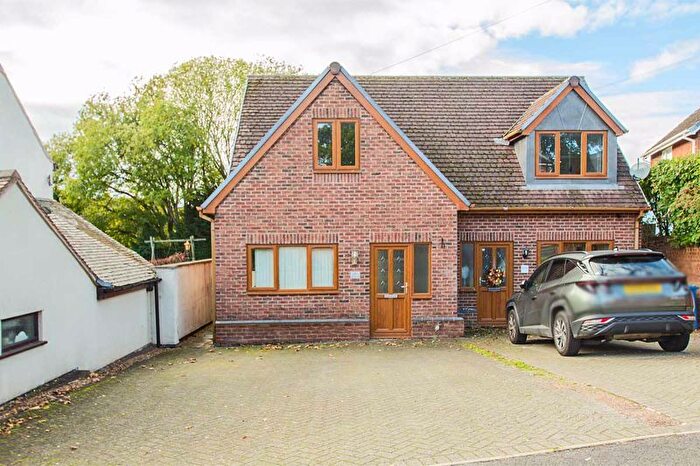 2 Bedroom Semi-Detached House To Rent In Ogley Hay Road, Burntwood, WS7