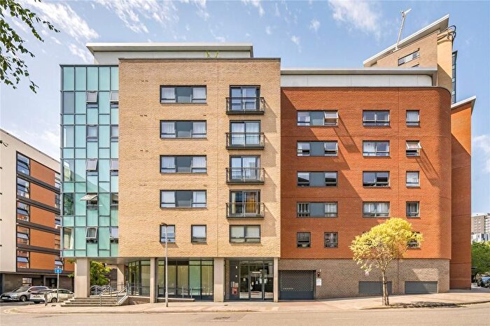 1 Bedroom Flat To Rent In Cam Road, London, E15