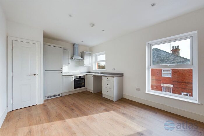2 Bedroom Flat To Rent In Sandhurst Street, Aigburth, L17