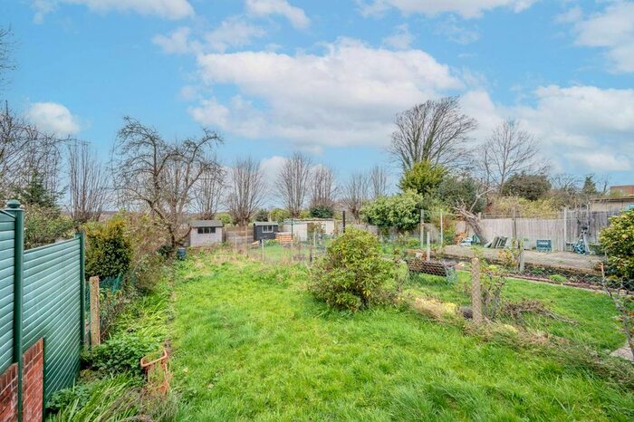 4 Bedroom Terraced House To Rent In Hebdon Road, Tooting Bec, London, SW17