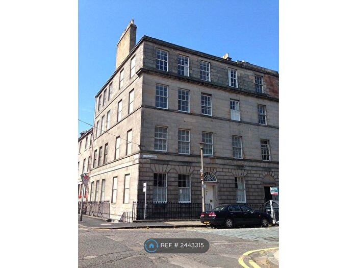 2 Bedroom Flat To Rent In Clarence Street, Edinburgh, EH3