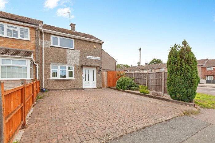 2 Bedroom End Of Terrace House For Sale In Oakpool Gardens, Leicester, LE2