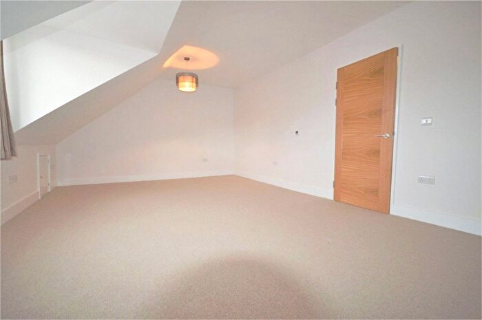 1 Bedroom Flat For Sale In Southgate Street, Winchester, Hampshire, SO23