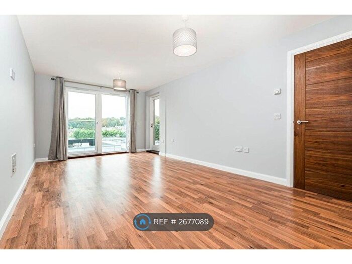 2 Bedroom Flat To Rent In Park Road, London, N8