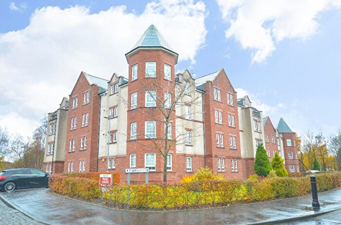 3 Bedroom Apartment To Rent In The Fairways, Bothwell, South Lanarkshire, G71