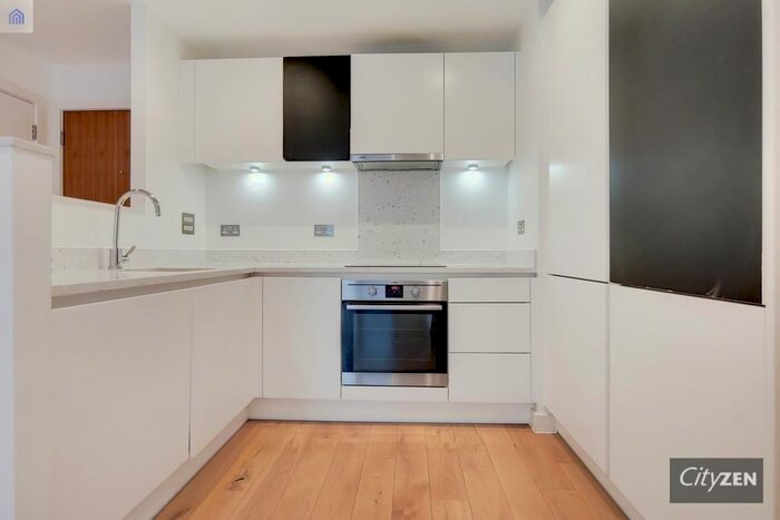 1 Bedroom Flat To Rent In Grand Regent Tower, Cadmium Square, Bethnal Green, E2