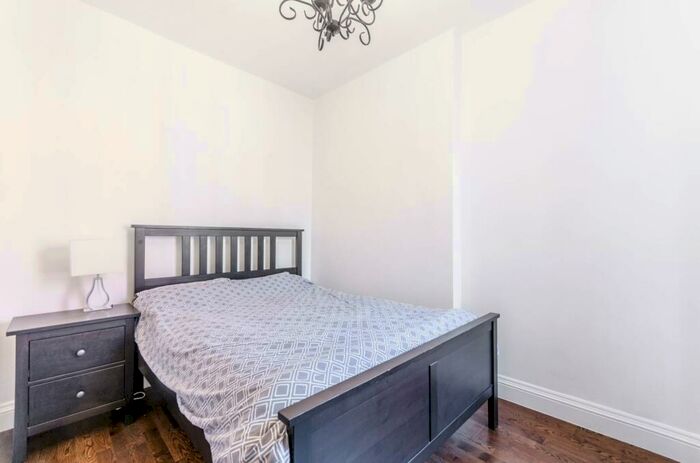 1 Bedroom Flat To Rent In Clerkenwell Road, Clerkenwell, London, EC1R