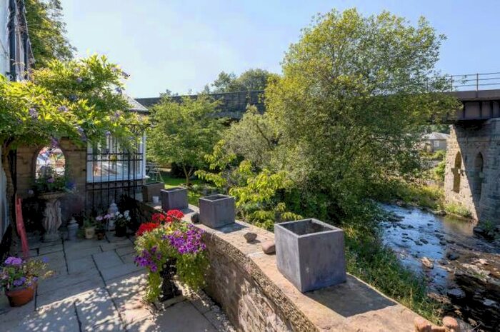 2 Bedroom Semi-Detached House For Sale In Kay Street, Summerseat, Bury, BL9