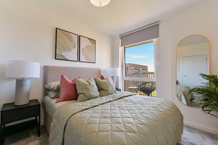 1 Bedroom Flat To Rent In Wolff House, Ridgeway Views, London, NW7