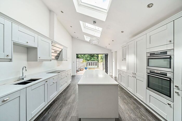 3 Bedroom Terraced House To Rent In Doods Road, Reigate, RH2