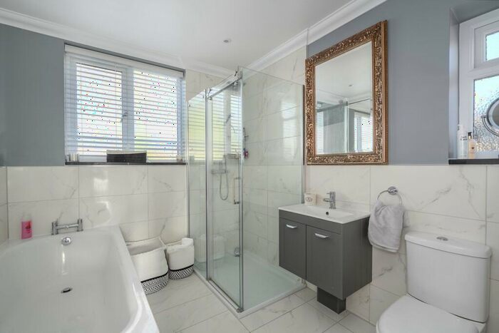 4 Bedroom Detached House For Sale In Beecot Lane, Walton-On-Thames, KT12