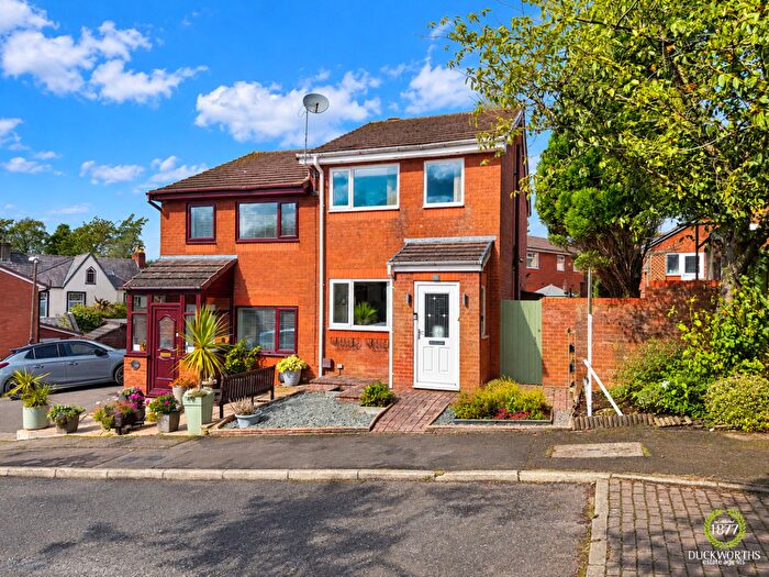 3 Bedroom Semi Detached House For Sale In Peel Park Close, Accrington, BB5