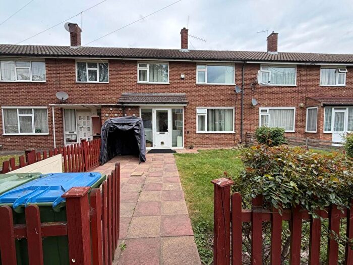 3 Bedroom House For Sale In Brimpsfield Close, London, SE2
