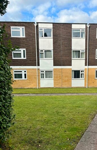 1 Bedroom Flat To Rent In St. Georges Close, Christchurch, BH23