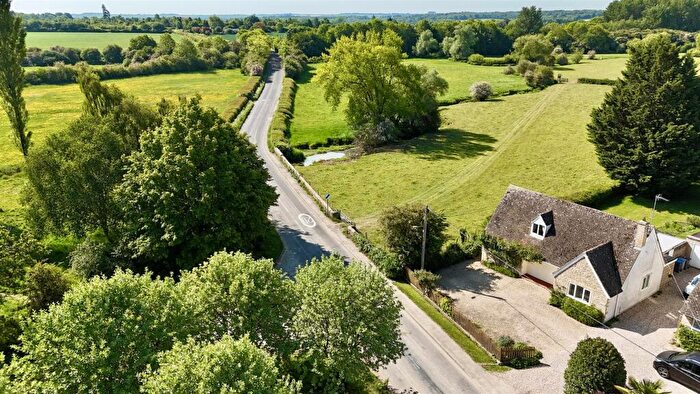 2 Bedroom Detached House For Sale In Station Road, Kingham, OX7