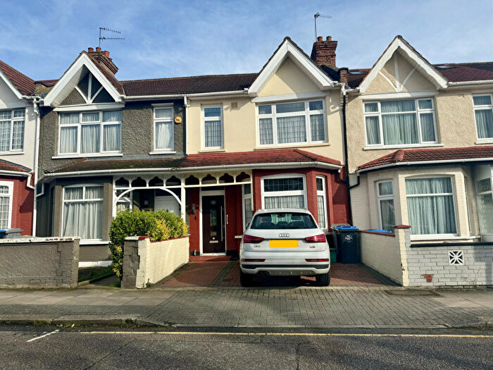 4 Bedroom Terraced House To Rent In , Wembley, Middlesex, HA9