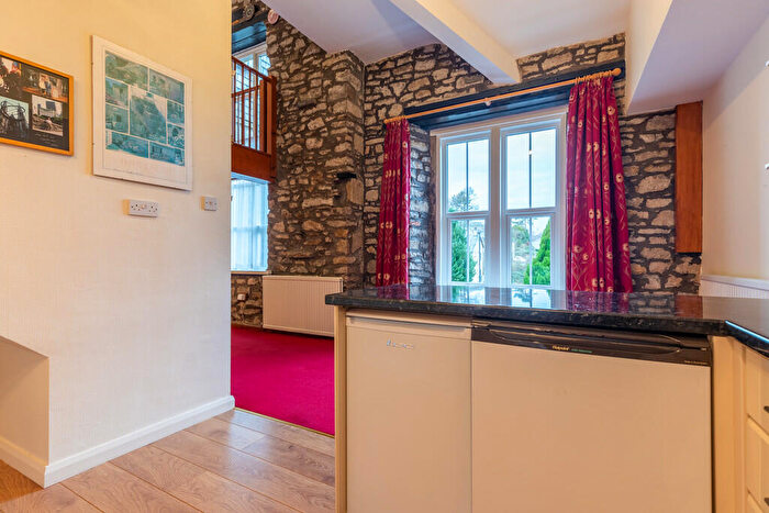 2 Bedroom Flat For Sale In Glebe Court, Kirkby Lonsdale, LA6