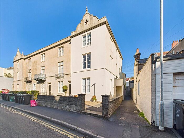 5 Bedroom End Of Terrace House For Sale In South Terrace, Weston-super-Mare, North Somerset, BS23