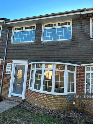 3 Bedroom Terraced House To Rent In Briarfield Gardens, Waterlooville, PO8