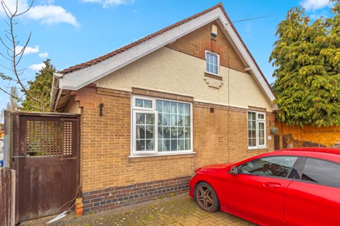 3 Bedroom Bungalow For Sale In Stenson Road, Derby, DE23